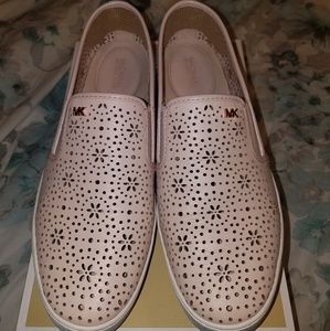 Michael Kors MK sz 9.5, 10 Soft Pink slip on shoes